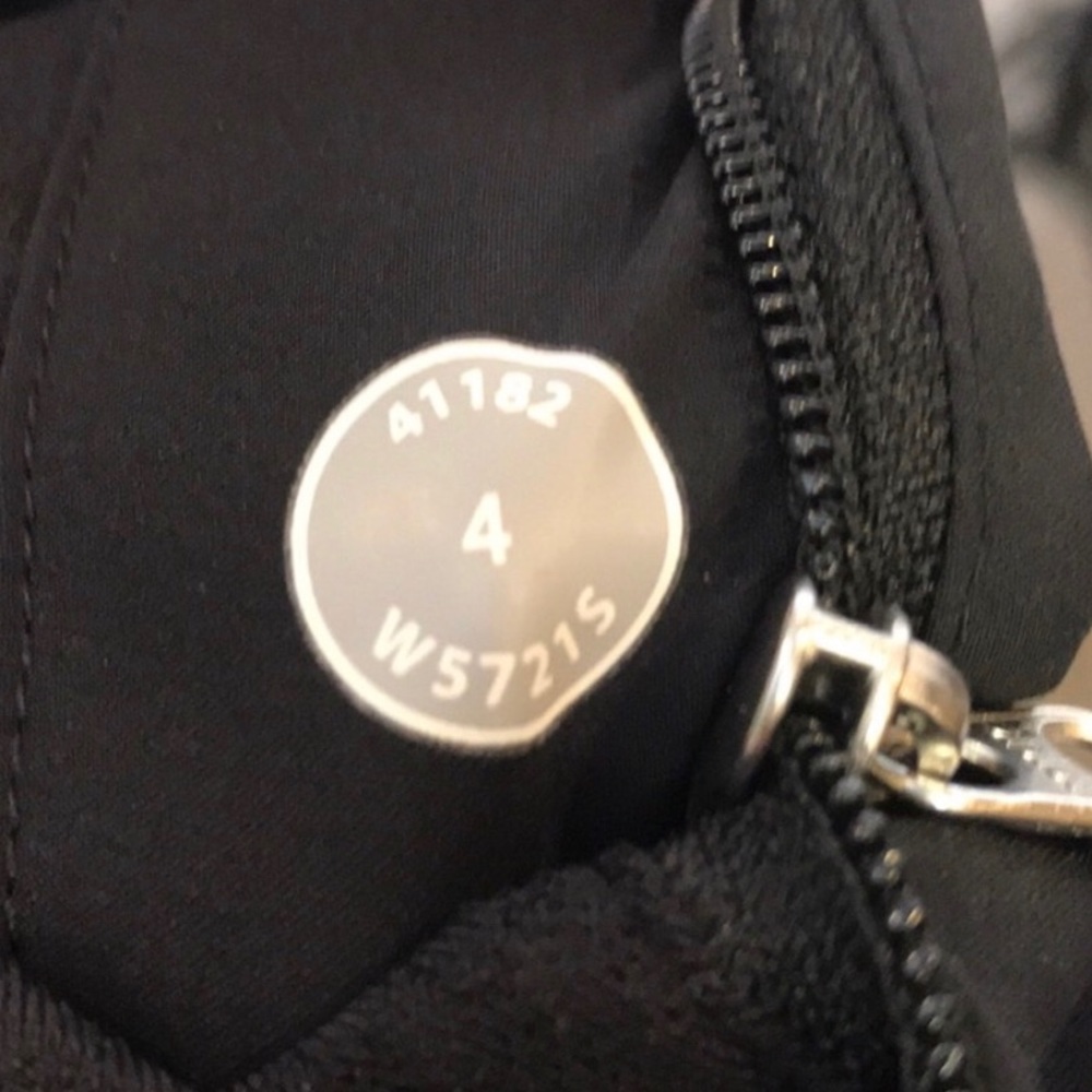 Lululemon pants - Picture 4 of 4